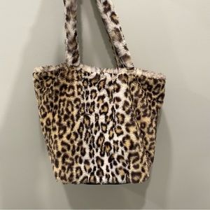 Brandy Melville fuzzy cheetah tote bag